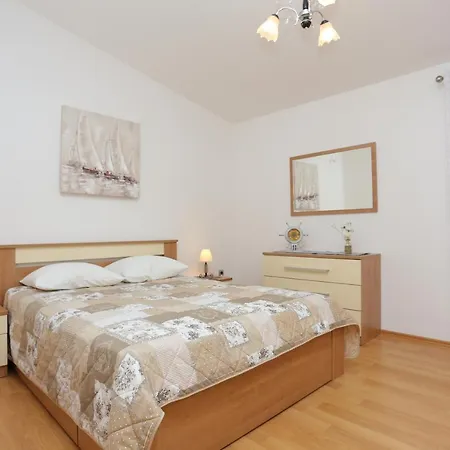 With Parking Space Nemira, Omis - 4652 Daire *