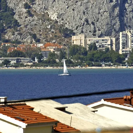 With A Parking Space Nemira, Omis - 4652