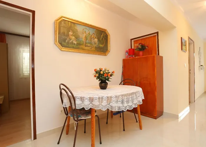 Appartement With Parking Space Nemira, Omis - 4652 Tice