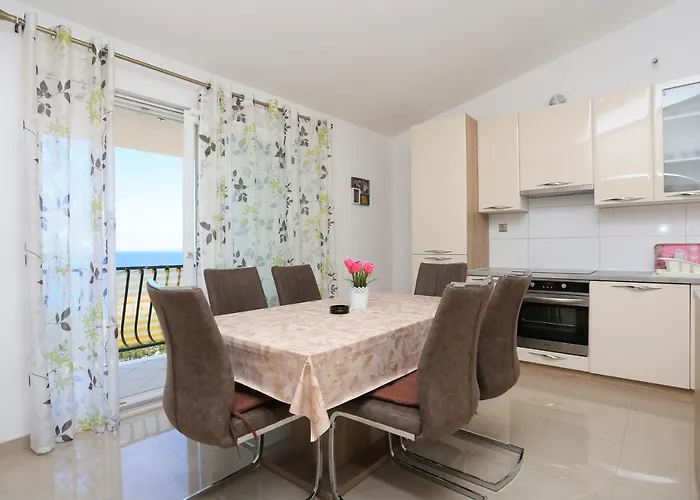 Appartement With Parking Space Nemira, Omis - 4652